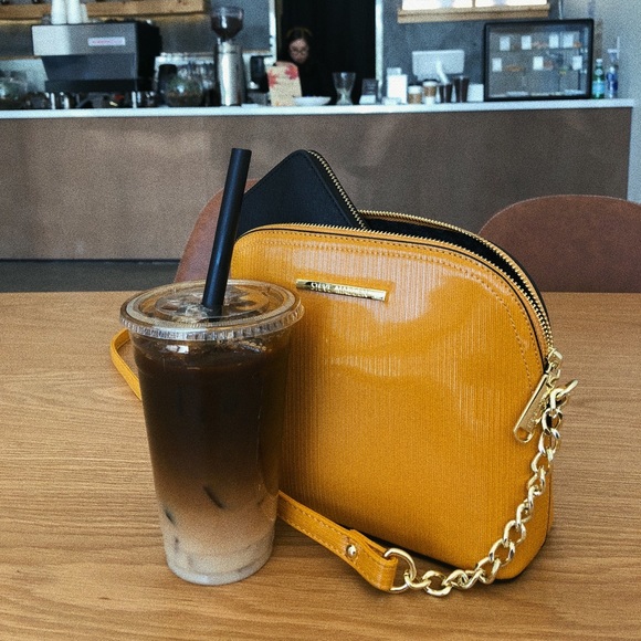 Steve Madden Yellow/Orange Bag - Picture 5 of 5
